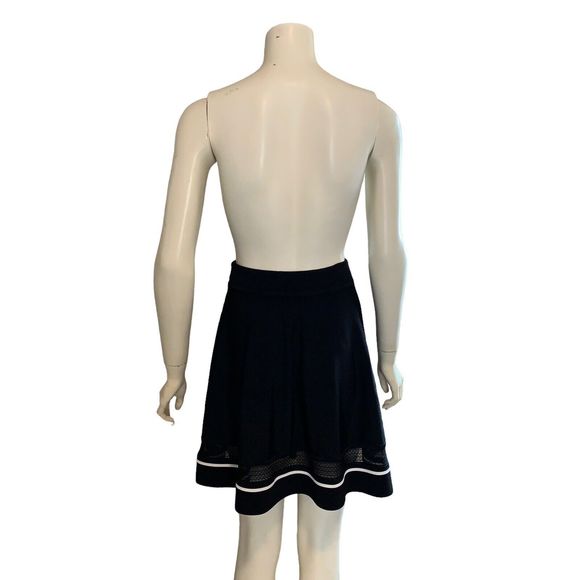 ALC Womens Elastic Waistband Knit Mini A Line Skirt Black medium - Picture 3 of 13